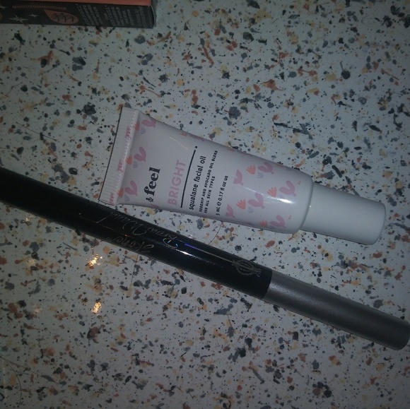 Makeup - Picture 6 of 6